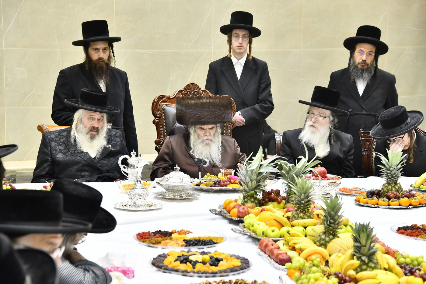 האדמו"ר מקרעטשניף י-ם בשלחה"ט לרגל ט"ו בשבט