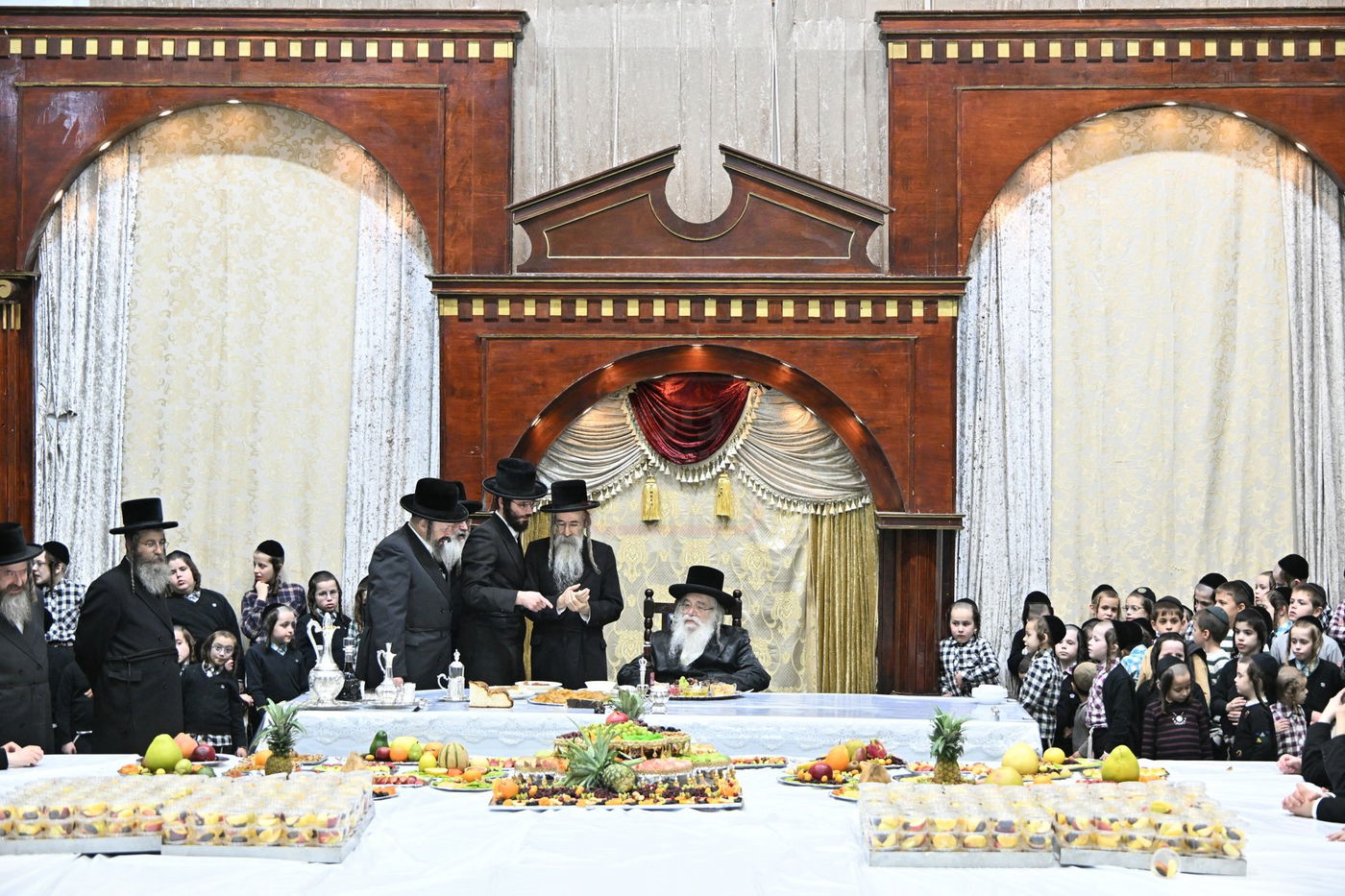 האדמו"ר מדארג בטיש ט"ו בשבט