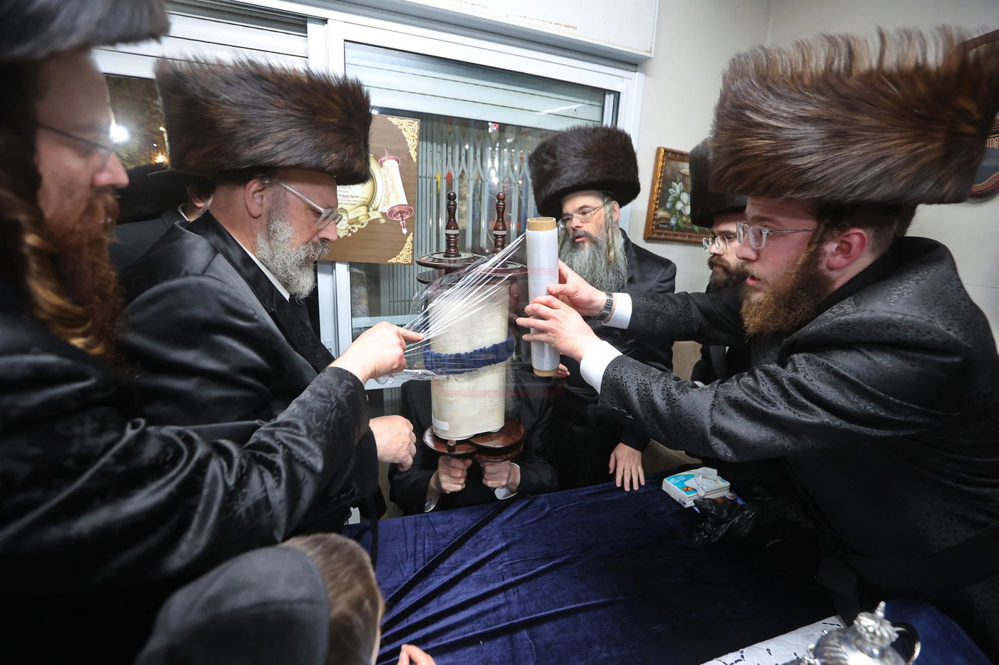 הכנסת ס"ת בויז'ניץ בית שמש