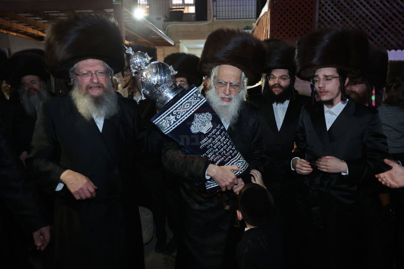 הכנסת ס"ת בויז'ניץ בית שמש