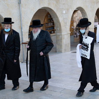 מראות חיי האדמו"ר המהרי"ד מלעלוב זי"ע