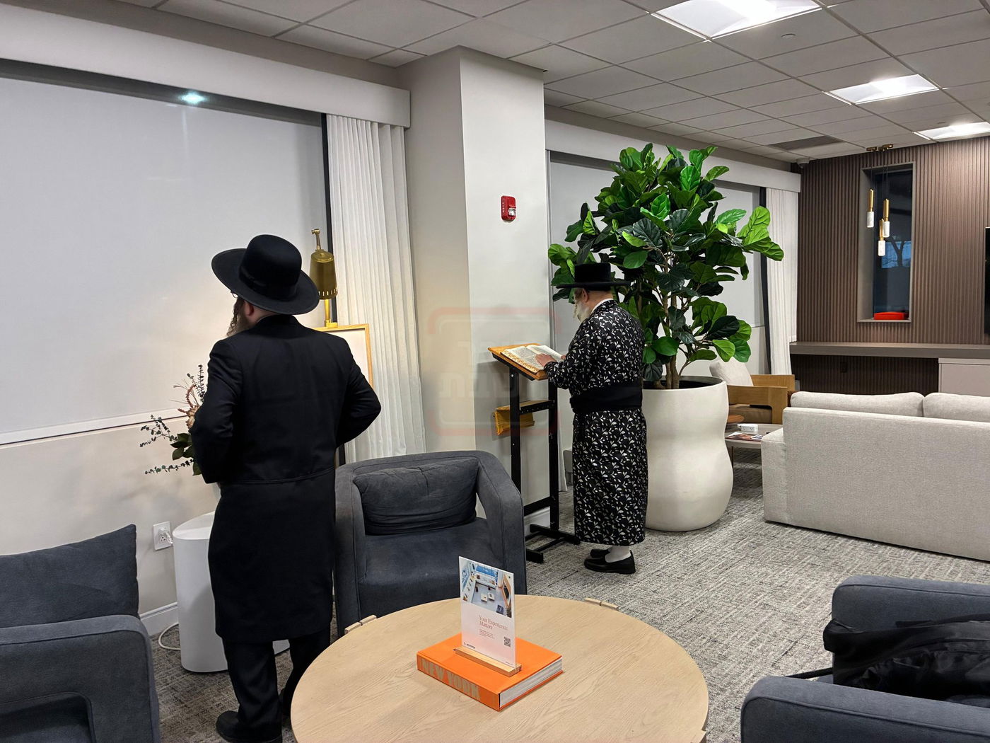 האדמו"ר מסאטמר בחזרתו מפאלם ספרינגס