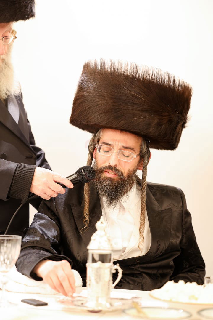 שמחת בית זוועהיל בחברון