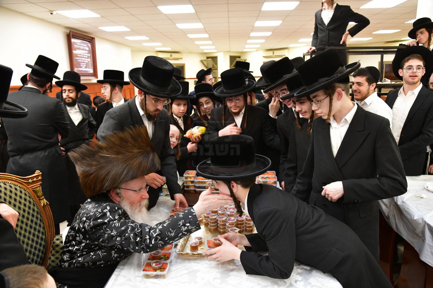 ט"ו בשבט בחצה"ק קרעטשניף קריית גת