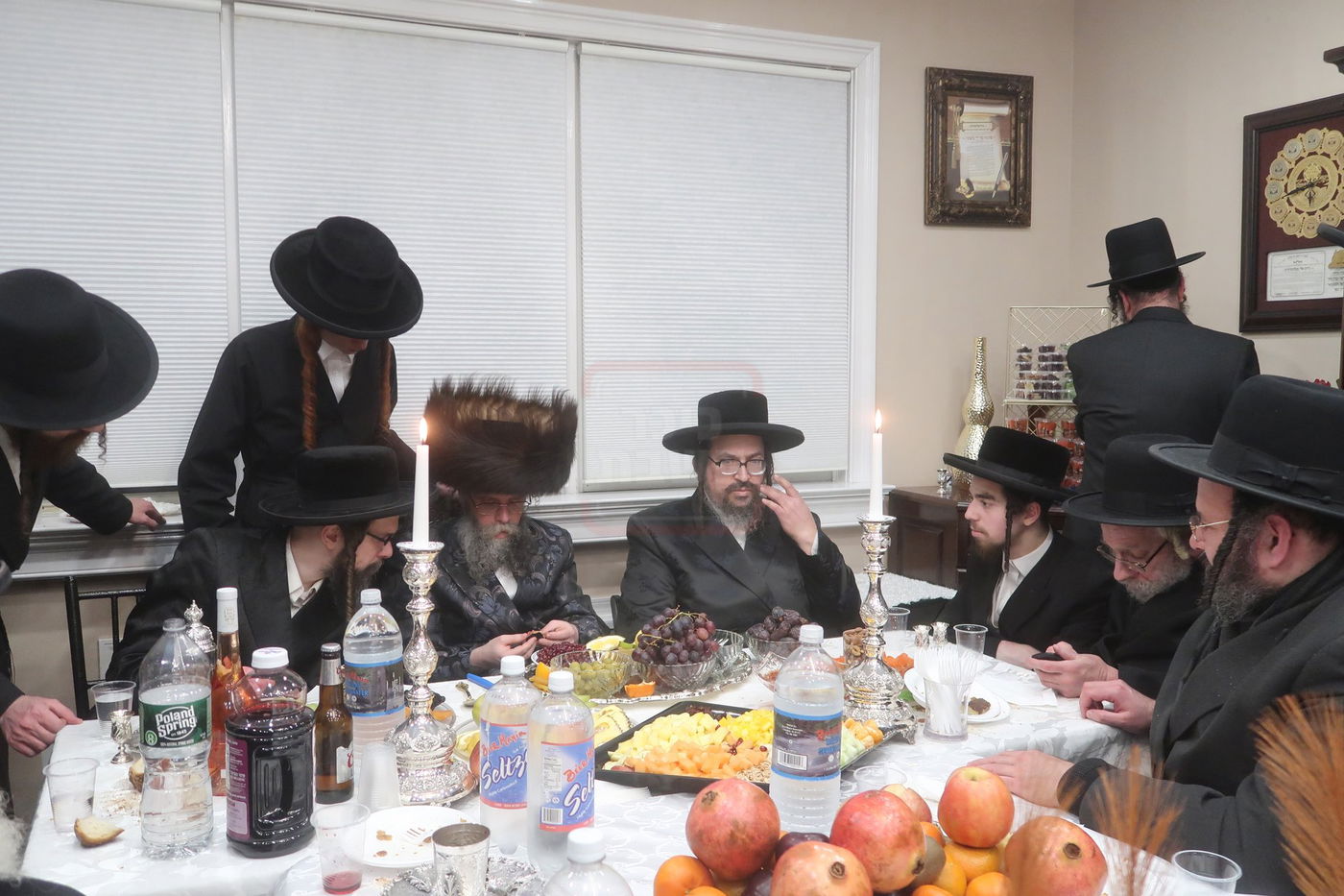 טיש במונרו של האדמו"ר מקרעטשניף סיגעט וויליאמסבורג