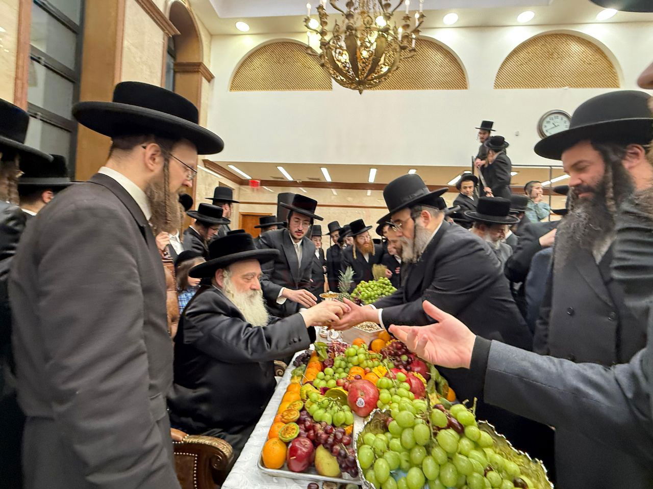 ט"ו בשבט בחצה"ק קראלי