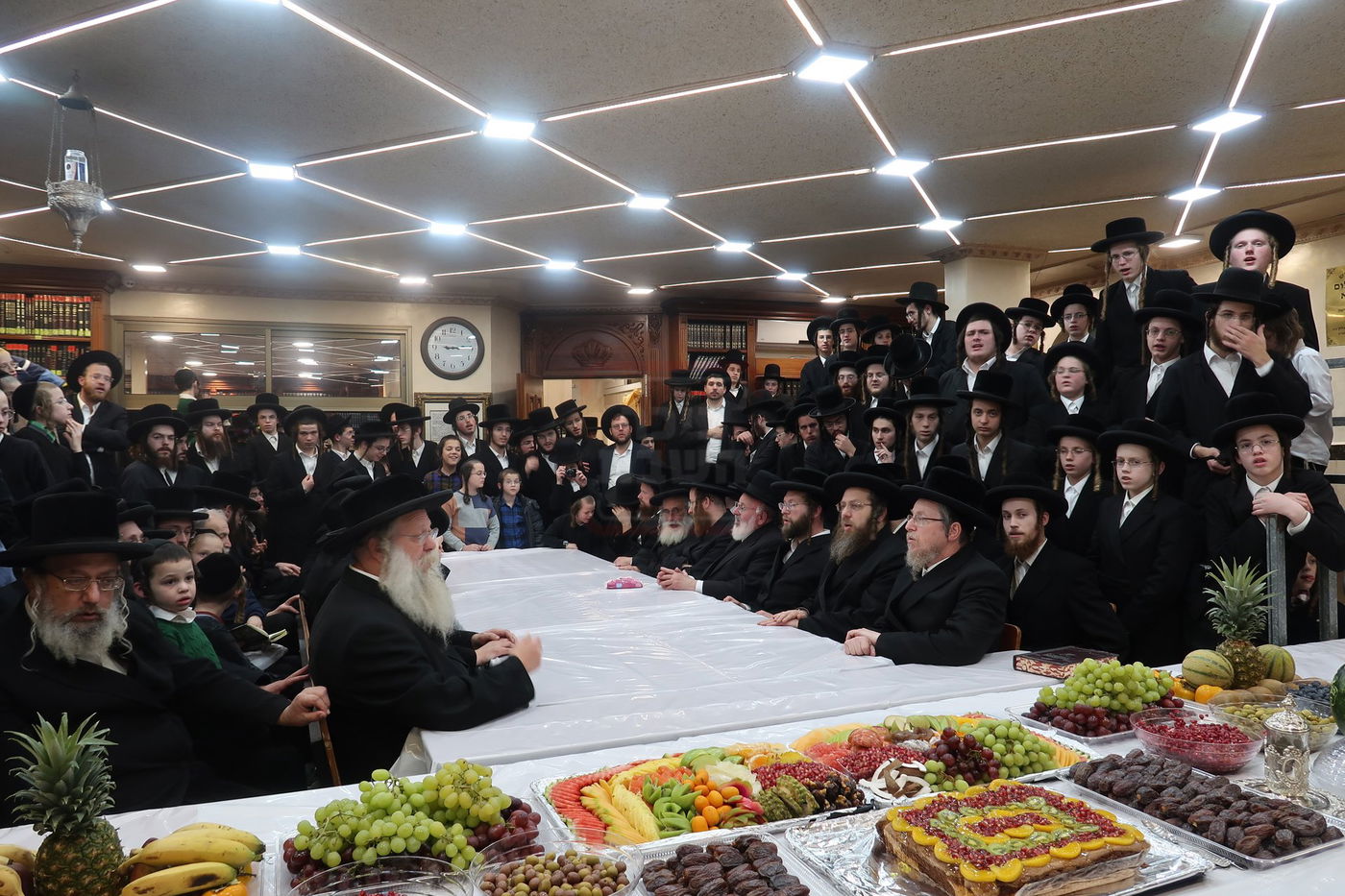 ט"ו בשבט בחצה"ק קומרנא