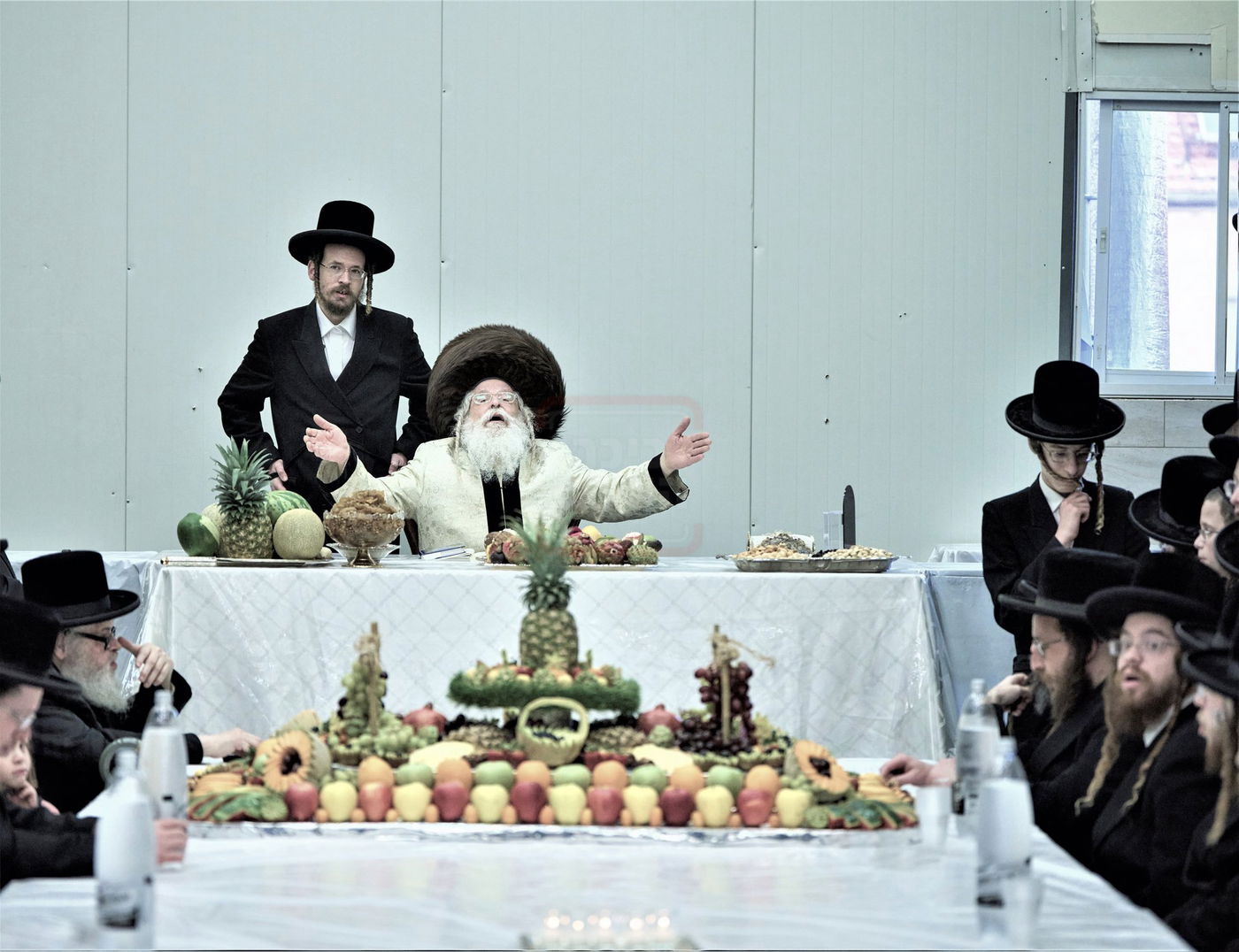 ט"ו בשבט בחצה"ק נדבורנה ירושלים