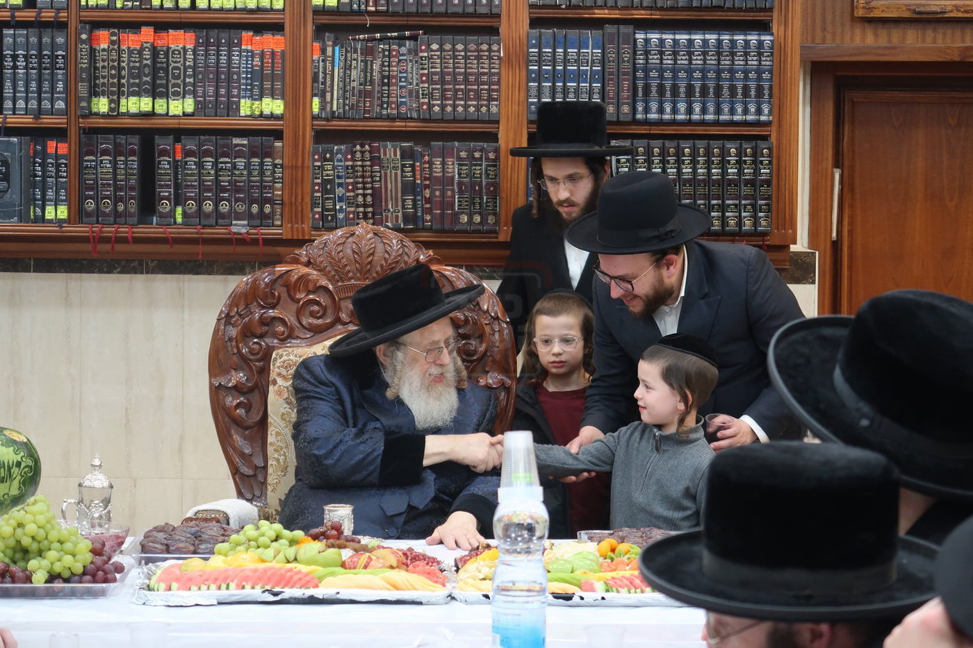 ט"ו בשבט בחצה"ק קומרנא