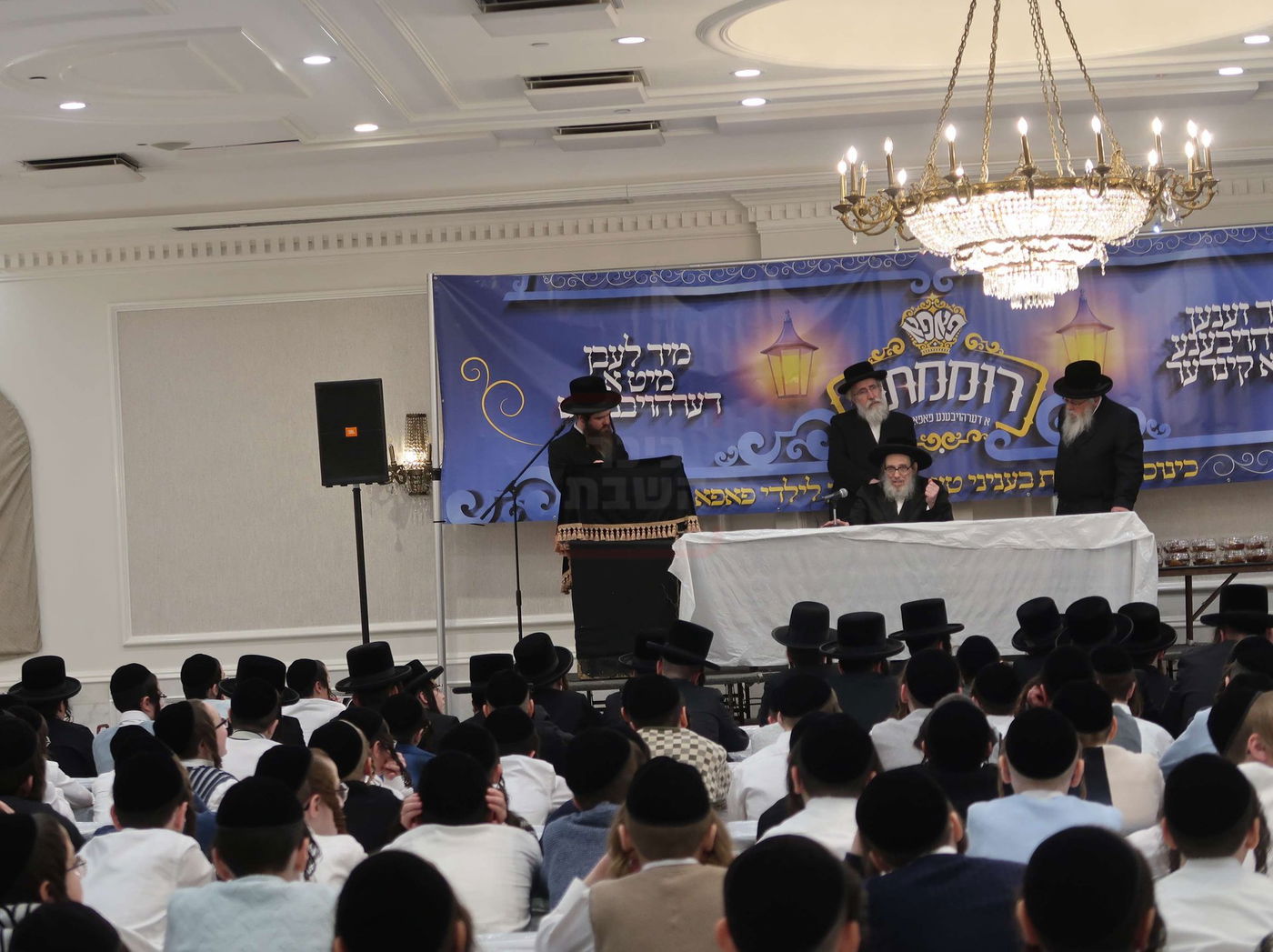 ט"ו בשבט בחצה"ק פאפא