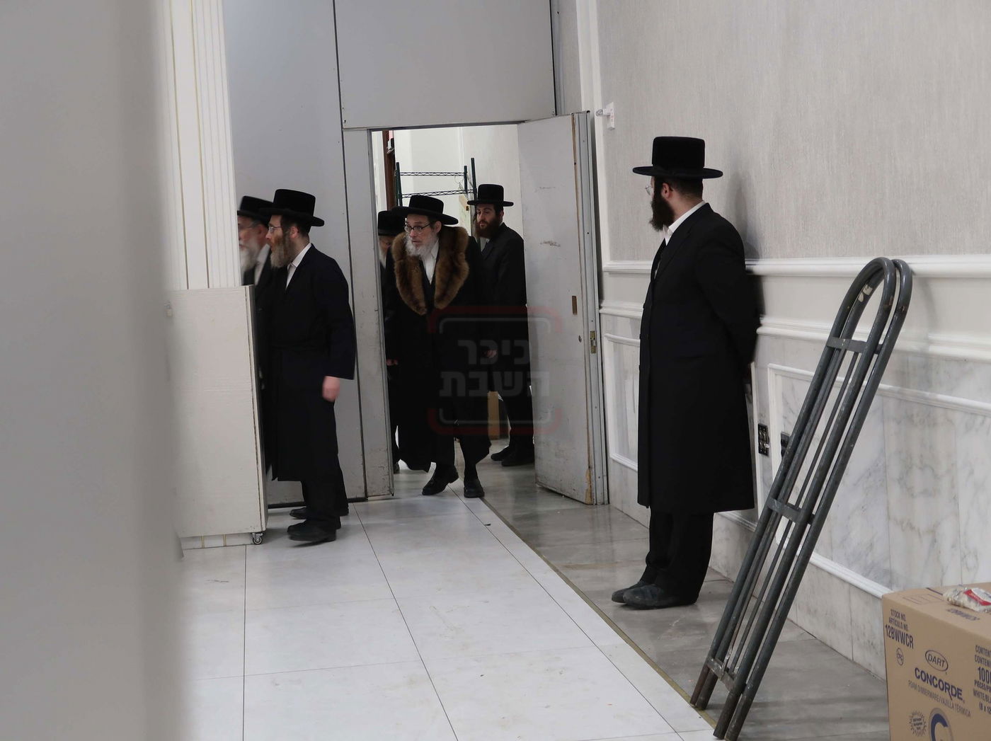 ט"ו בשבט בחצה"ק פאפא