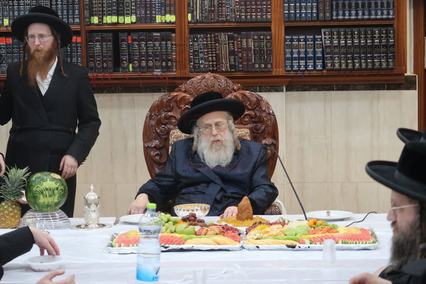 ט"ו בשבט בחצה"ק קומרנא