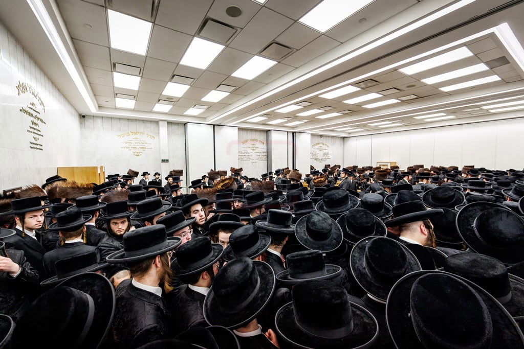 האדמו"ר מסאטמר בברכת הבנים