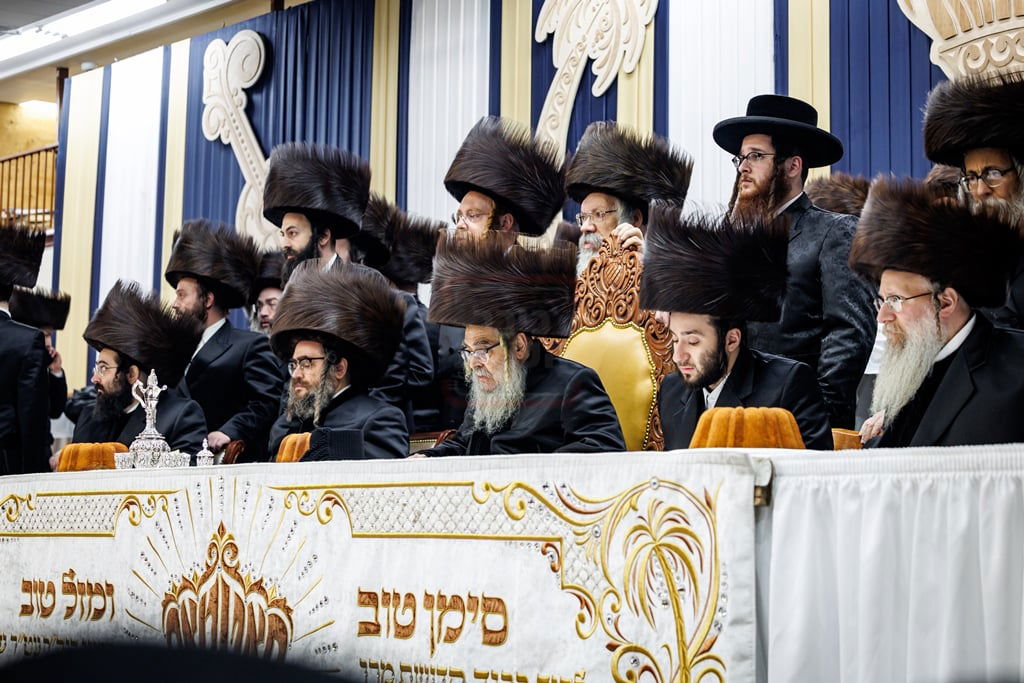 האדמו"ר מסאטמר בברכת הבנים