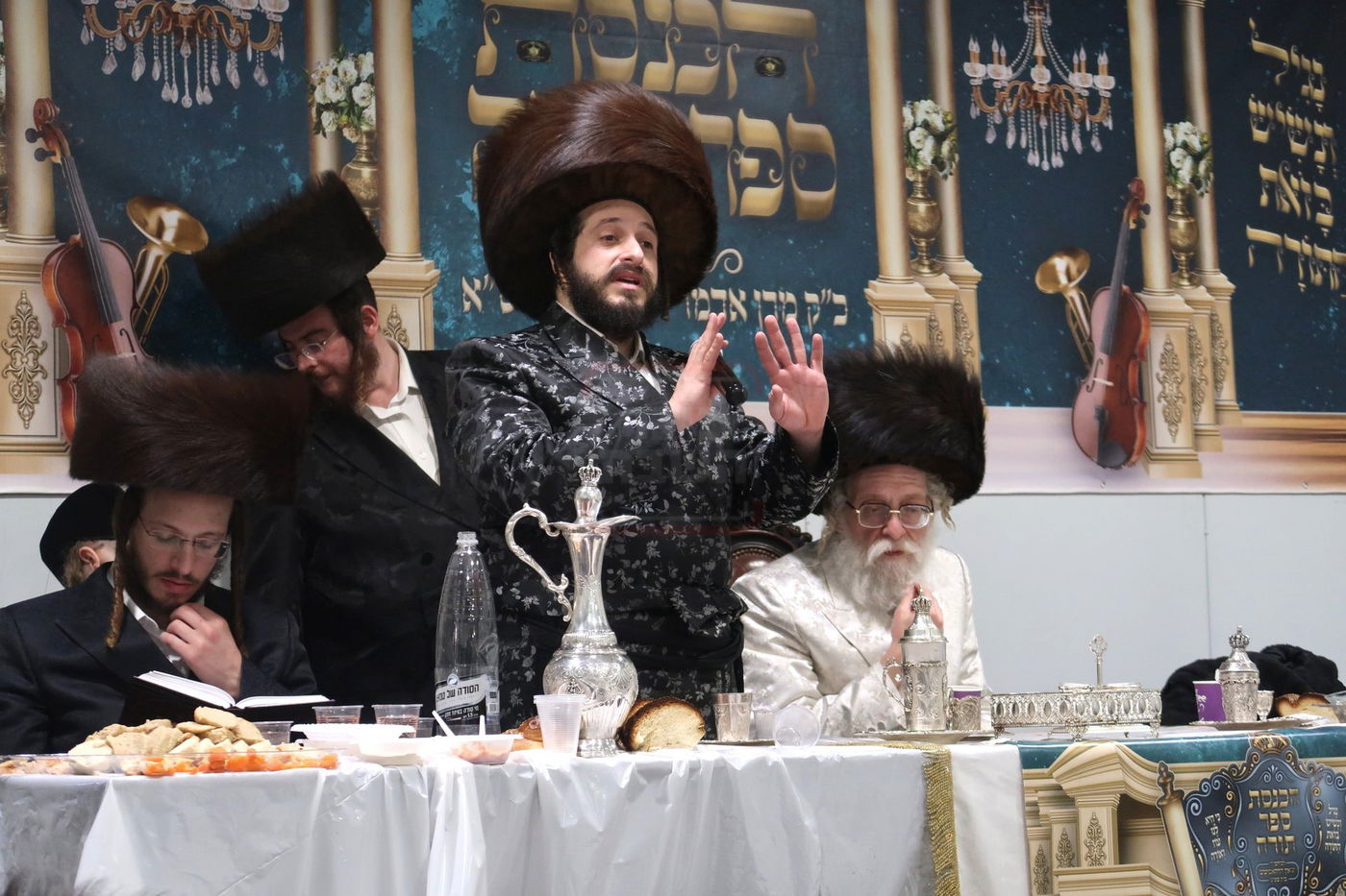 הכנסת ספר תורה לביהמ"ד שאץ דרוהביטש