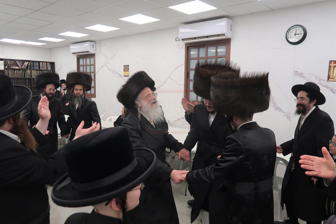 שמחת שבע הברכות במתחם הסופרים