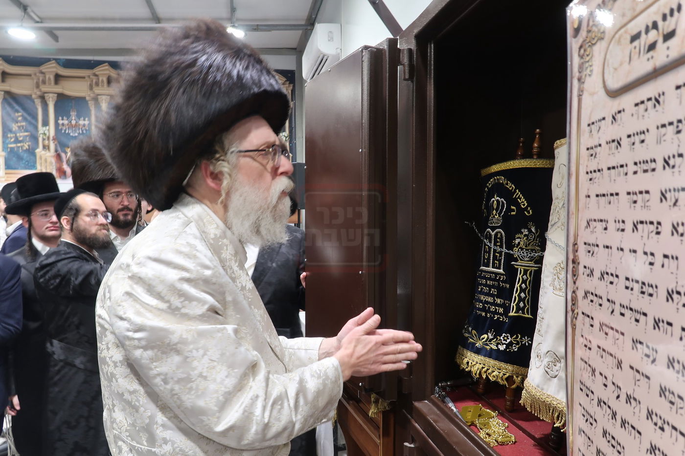 הכנסת ספר תורה לביהמ"ד שאץ דרוהביטש