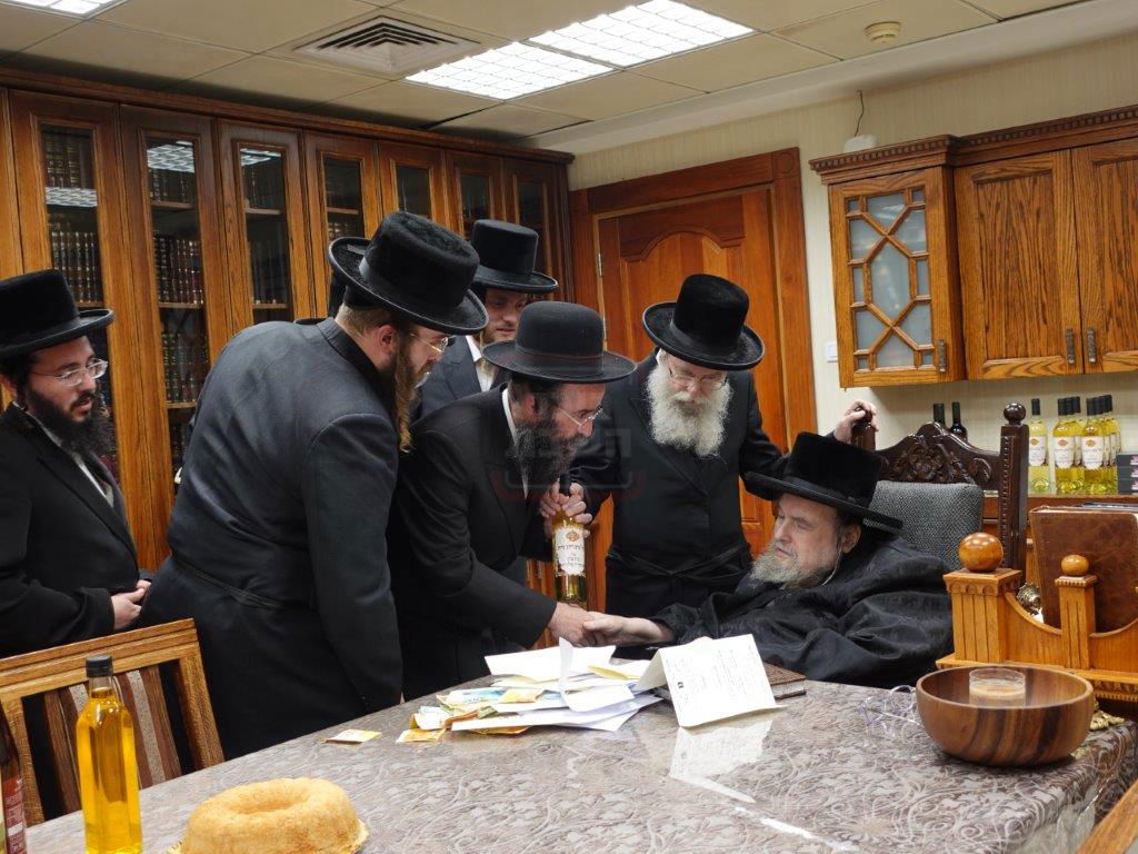 קאפ אצל האדמו"ר מבעלזא