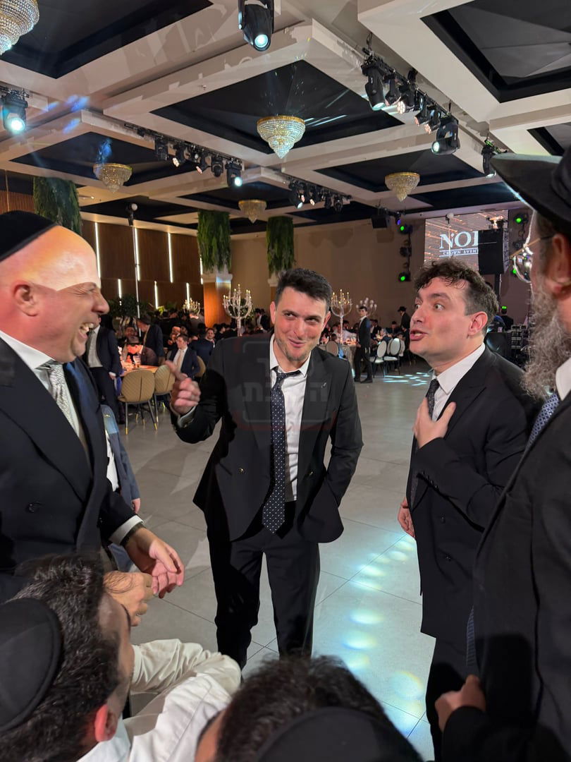 הפרשן הבכיר ב'נהיגה מונעת' | 'זופניק בכיכר' עם כל התמונות, הנייעס והחשיפות של השבוע