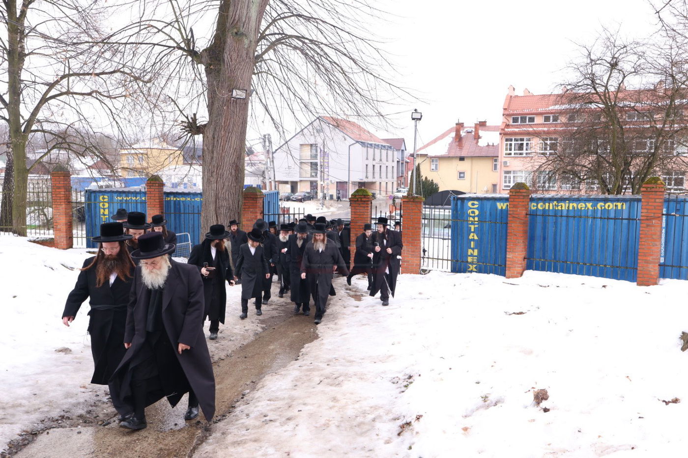 מסע הקודש של האדמו"ר מתולדות יהודה סטוטשין לפולין