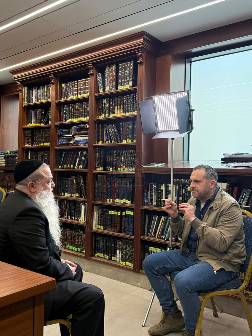 הפרשן הבכיר ב'נהיגה מונעת' | 'זופניק בכיכר' עם כל התמונות, הנייעס והחשיפות של השבוע