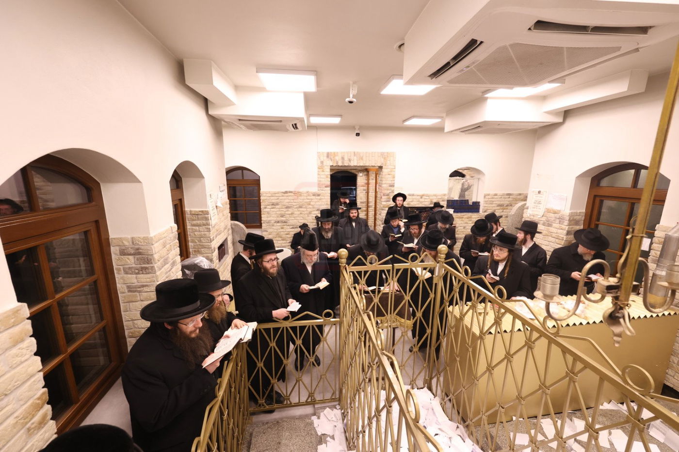 מסע הקודש של האדמו"ר מתולדות יהודה סטוטשין לפולין