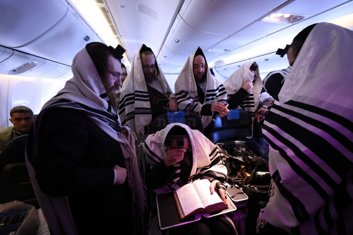 מסע הקודש של האדמו"ר מתולדות יהודה סטוטשין לפולין