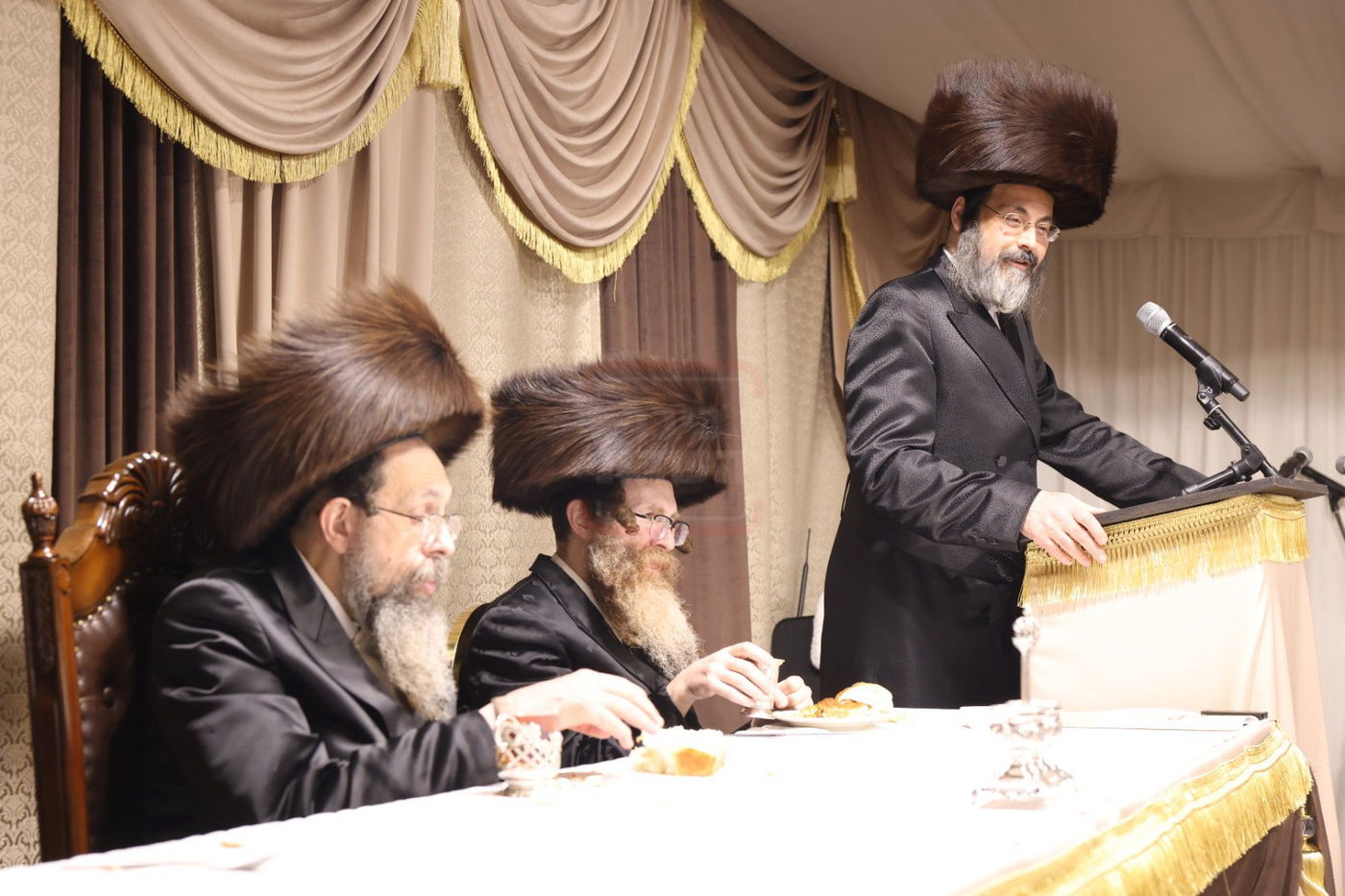 מסע הקודש של האדמו"ר מתולדות יהודה סטוטשין לפולין