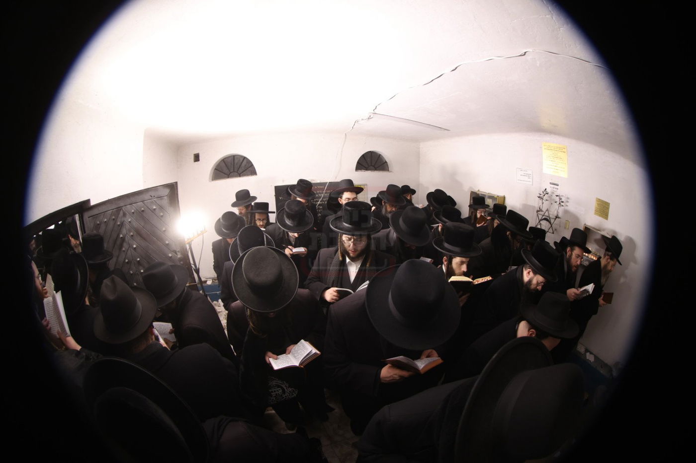 מסע הקודש של האדמו"ר מתולדות יהודה סטוטשין לפולין