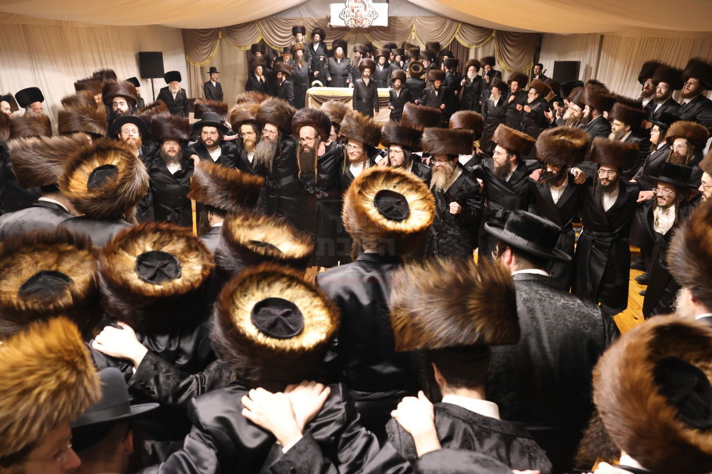 מסע הקודש של האדמו"ר מתולדות יהודה סטוטשין לפולין