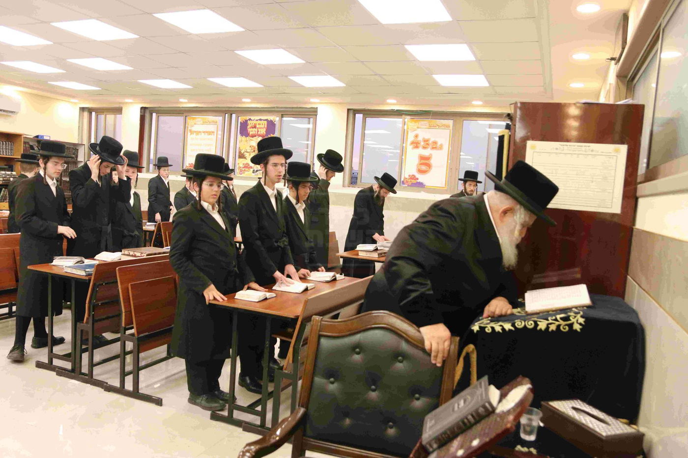 סיום ימי השובבי"ם בקאסוב ויז'ניץ