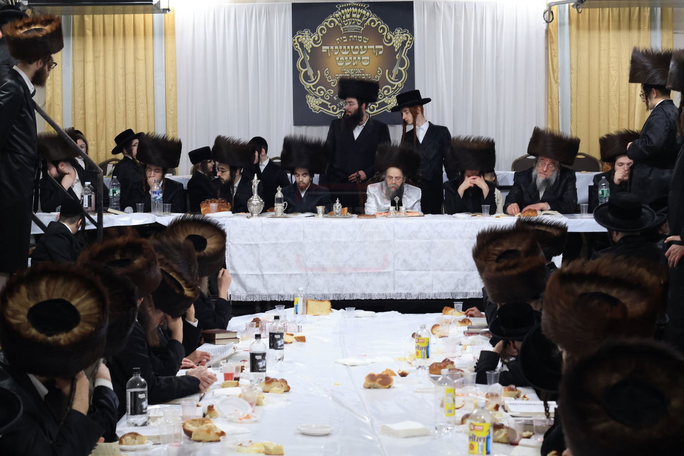 פארשפיל בחצה"ק קרעטשניף סיגט ווילאמסבורג