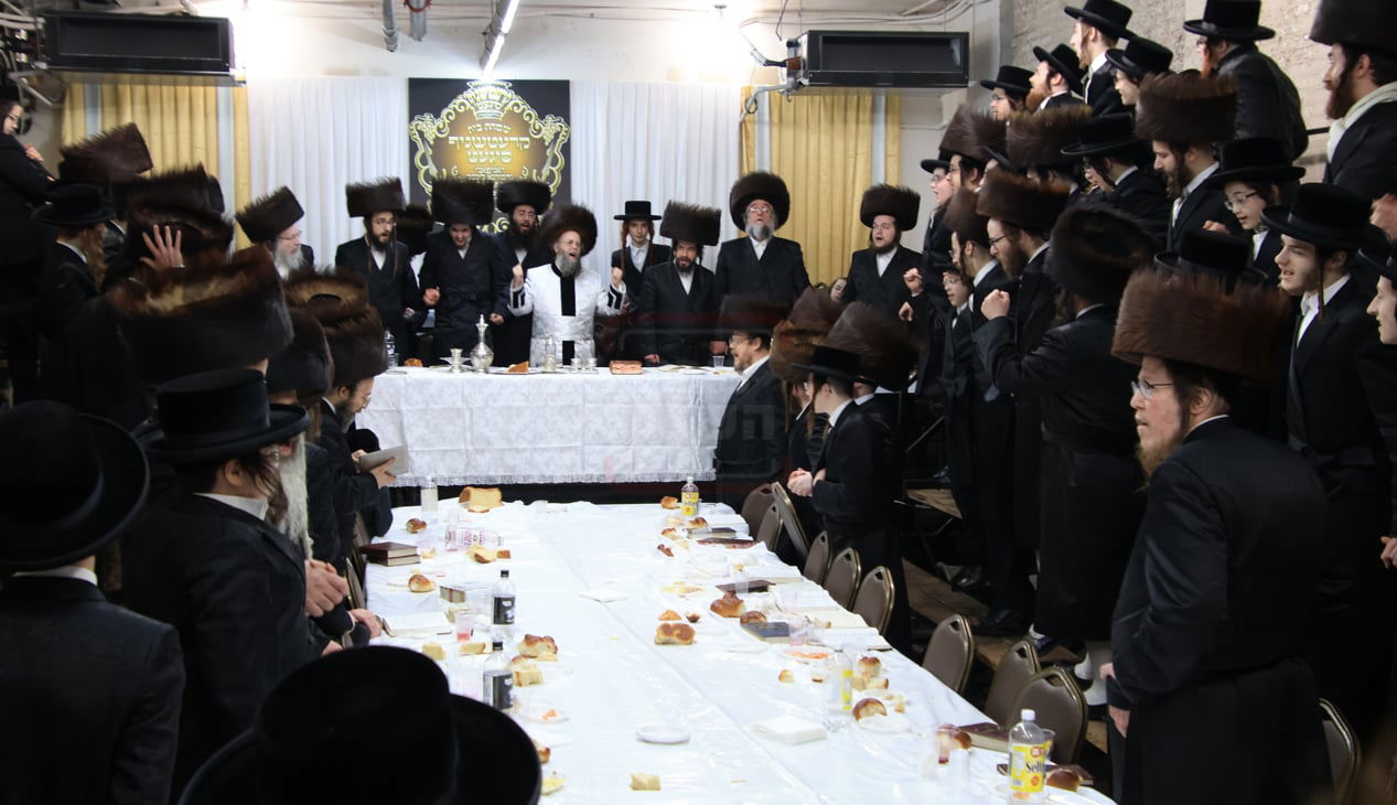 פארשפיל בחצה"ק קרעטשניף סיגט ווילאמסבורג