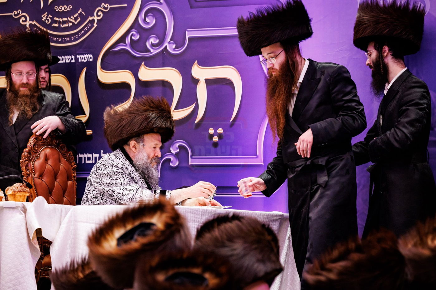 המעמד בבאבוב 45