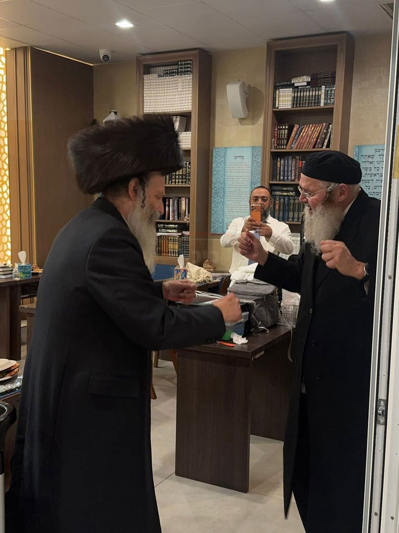 מי פרץ לבכיר החרדי? | 'זופניק בכיכר' עם כל התמונות, הנייעס והחשיפות של השבוע