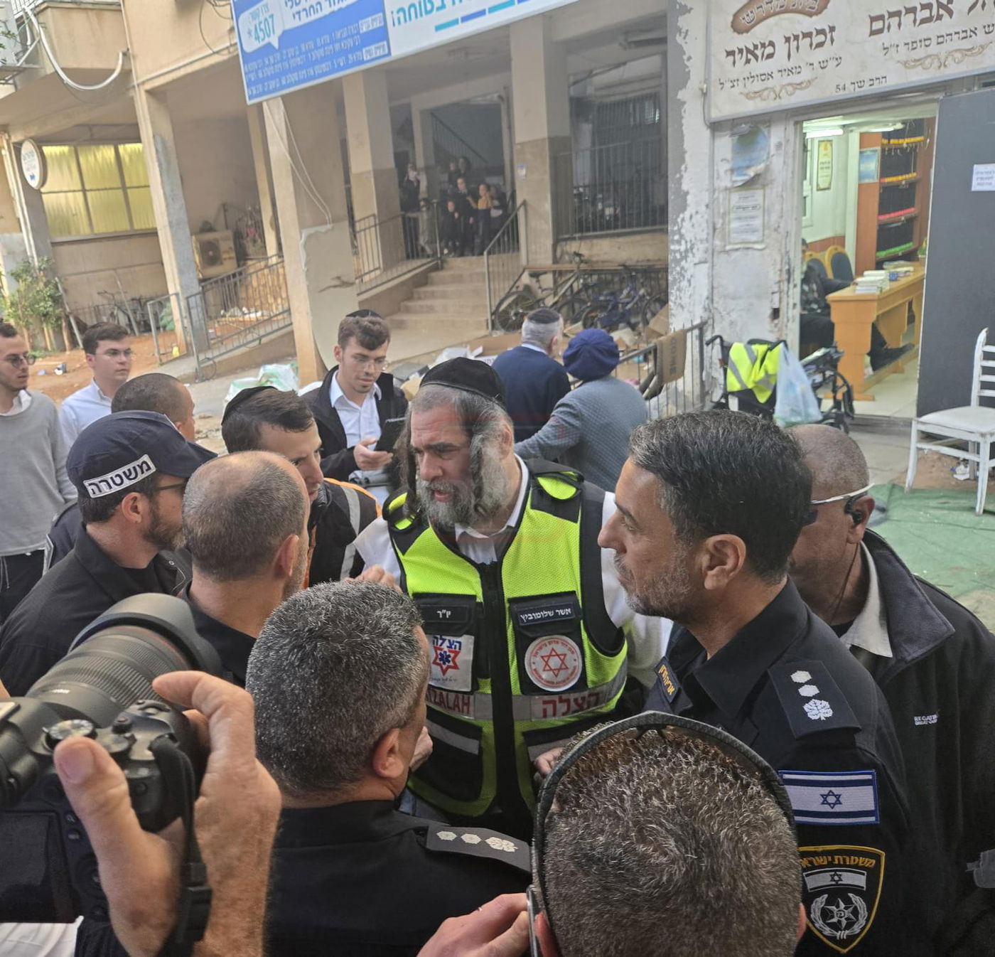 מי פרץ לבכיר החרדי? | 'זופניק בכיכר' עם כל התמונות, הנייעס והחשיפות של השבוע