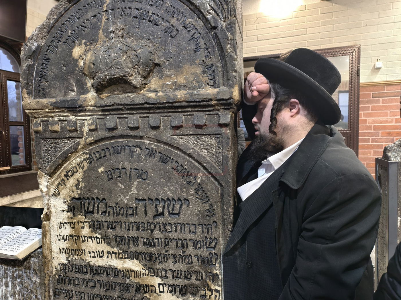 ישיבת אהובים מלונדון בטיול בהונגריה