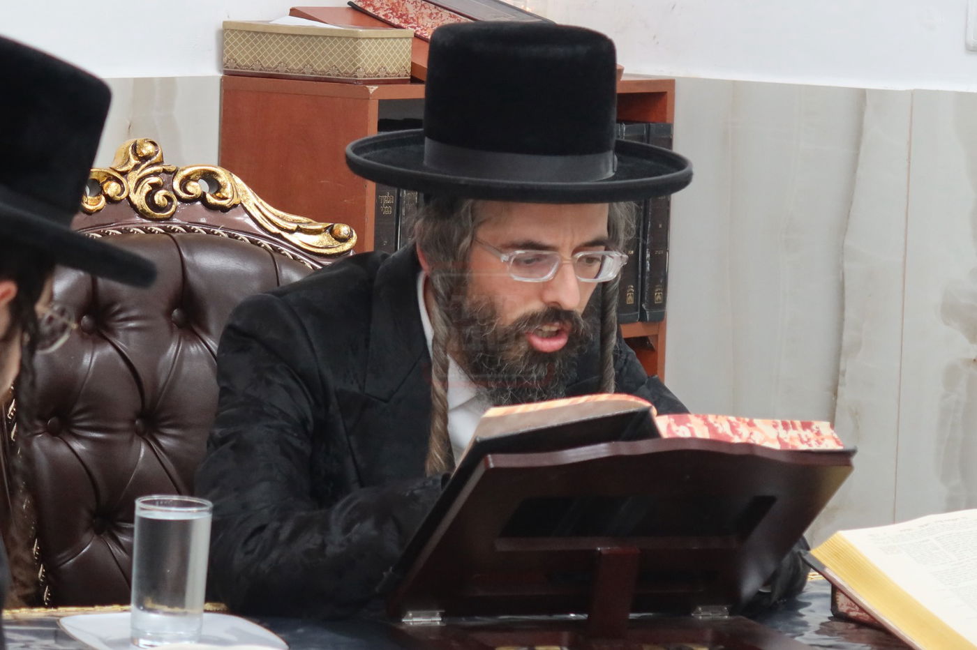 נעילת ימי השובבי"ם בישיבת זוויעהיל