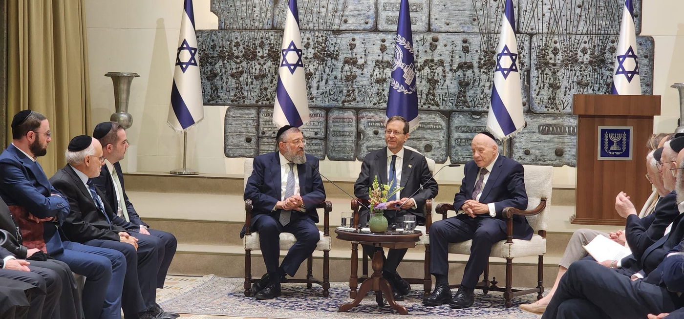 מי פרץ לבכיר החרדי? | 'זופניק בכיכר' עם כל התמונות, הנייעס והחשיפות של השבוע