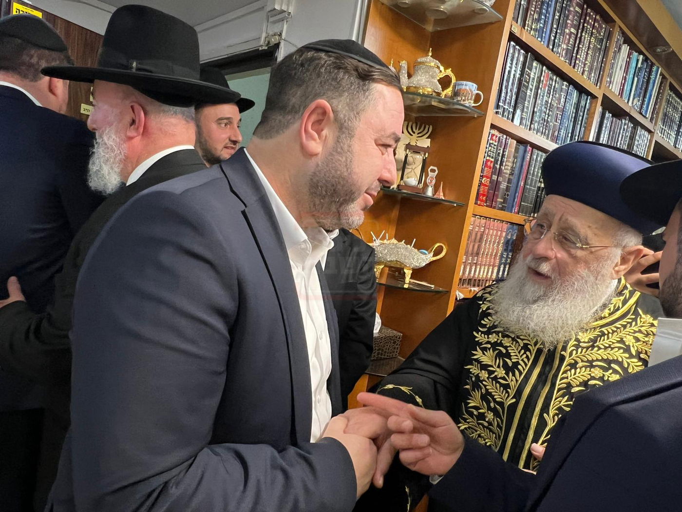 מי פרץ לבכיר החרדי? | 'זופניק בכיכר' עם כל התמונות, הנייעס והחשיפות של השבוע