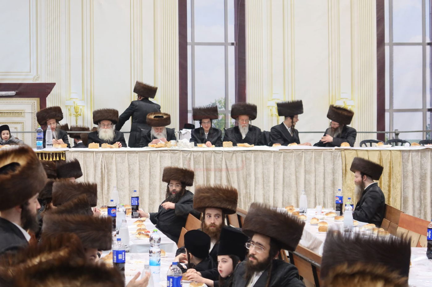 חתן מאל בחצה"ק מכנובקא בעלזא