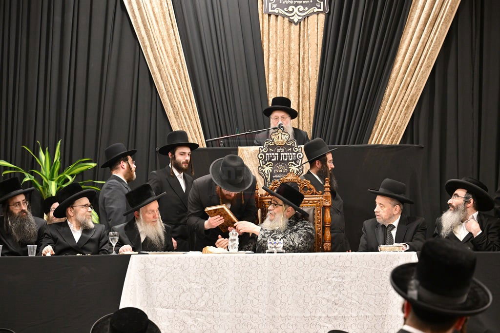 האדמו"ר מסאטמר בביקור הוד במאנשטעסער