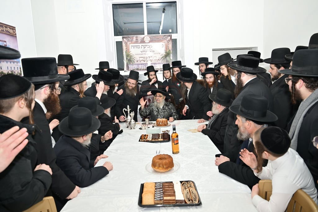 האדמו"ר מסאטמר בביקור הוד במאנשטעסער