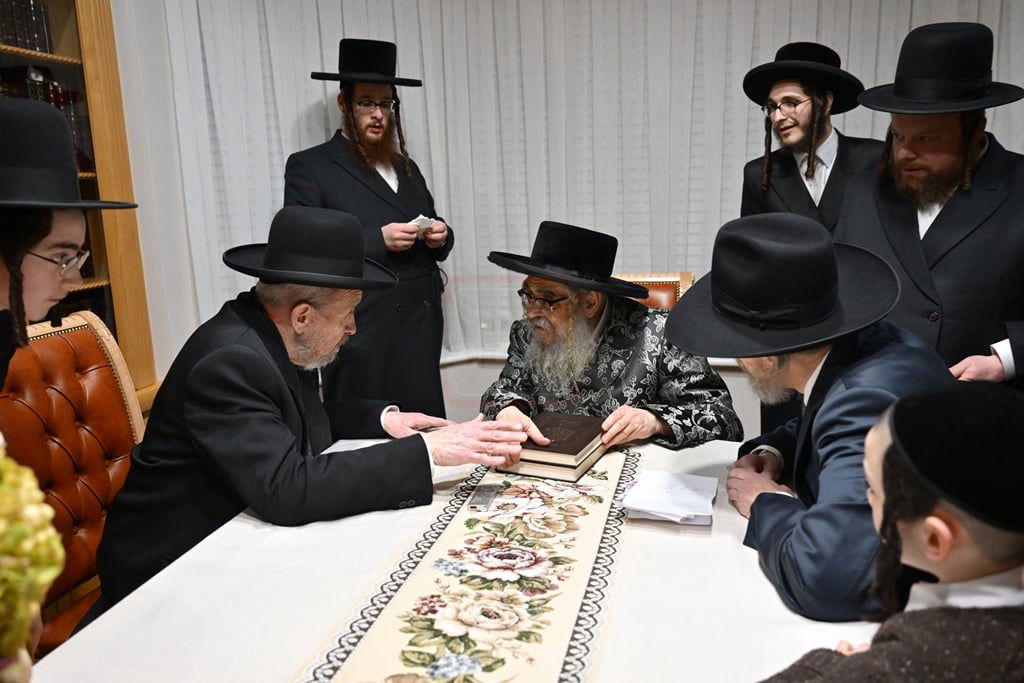 האדמו"ר מסאטמר בביקור הוד במאנשטעסער