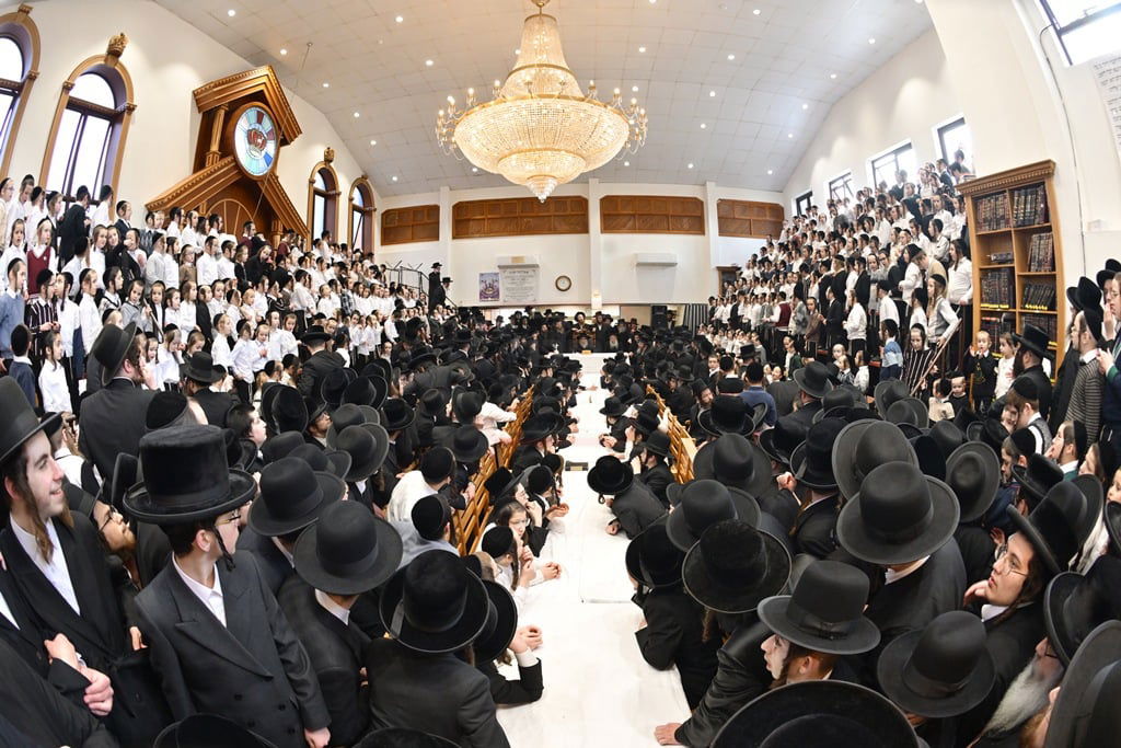 האדמו"ר מסאטמר בביקור הוד במאנשטעסער