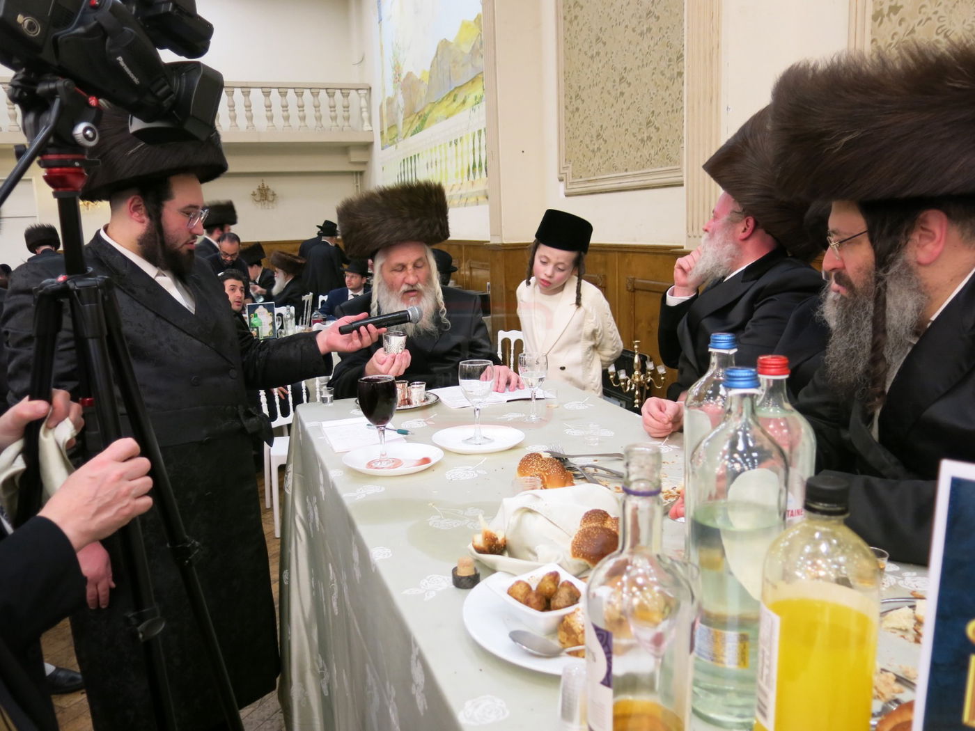 שמחת נישואי נכדת הגה"צ גאב"ד אנטווערפן