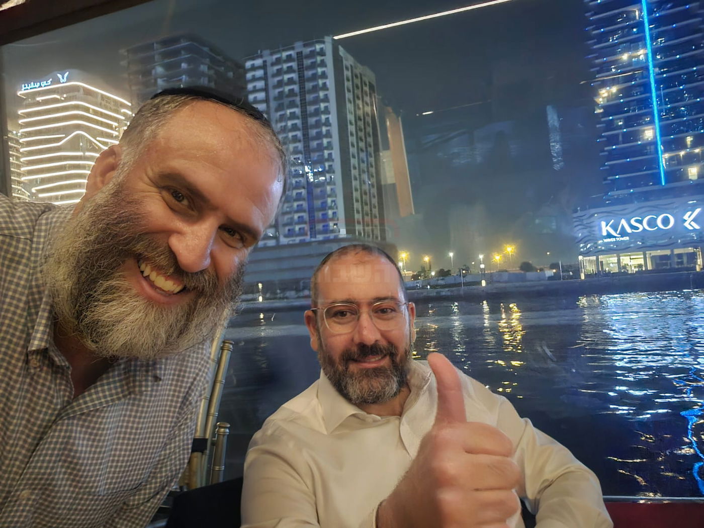 הזמר שהתחדש במרצדס יוקרתית | 'זופניק בכיכר' עם כל התמונות, הנייעס והחשיפות של השבוע