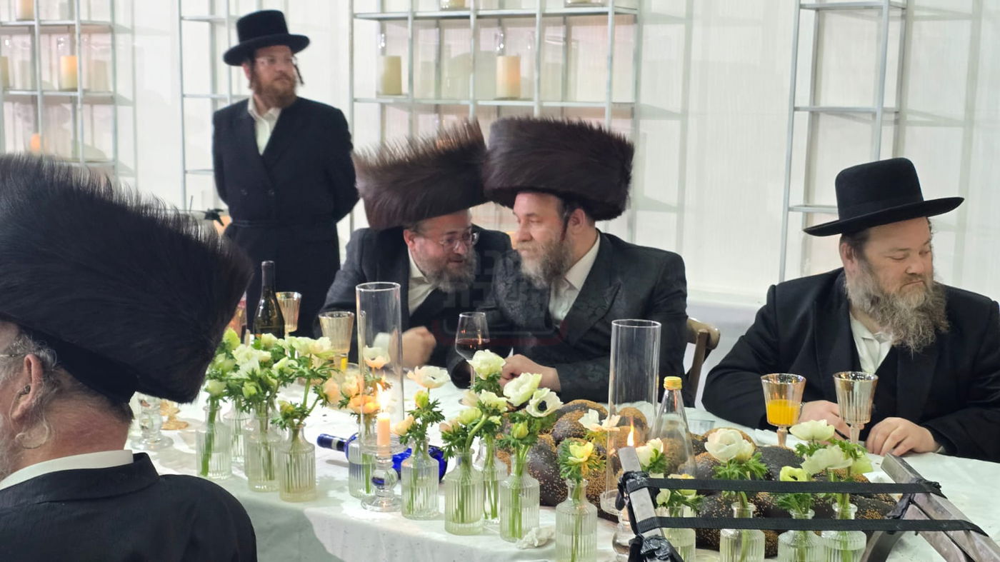 הזמר שהתחדש במרצדס יוקרתית | 'זופניק בכיכר' עם כל התמונות, הנייעס והחשיפות של השבוע