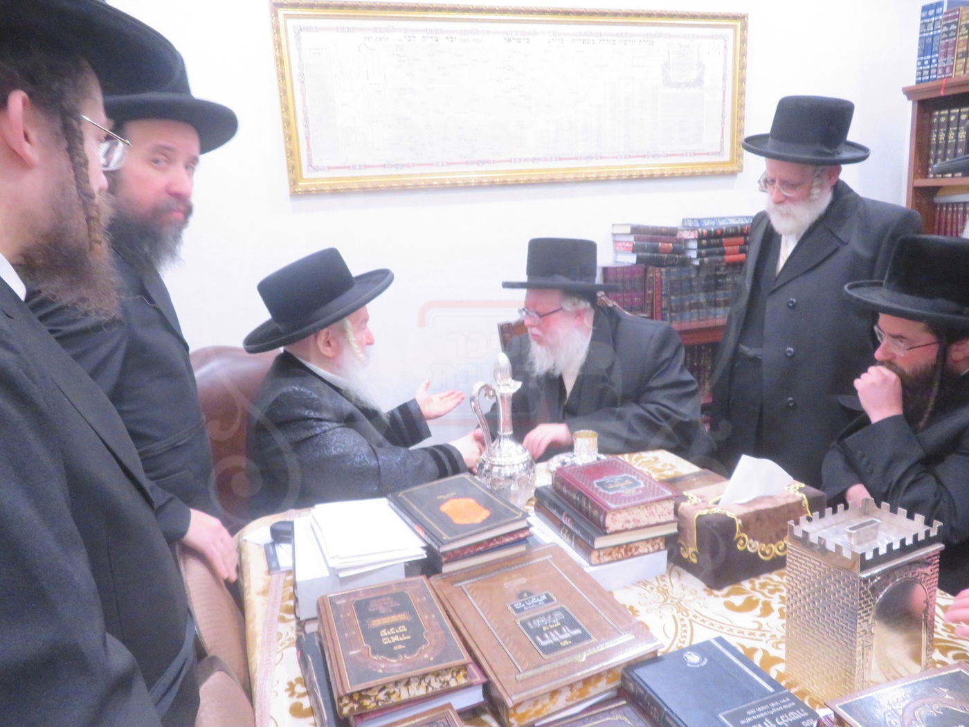 הזמר שהתחדש במרצדס יוקרתית | 'זופניק בכיכר' עם כל התמונות, הנייעס והחשיפות של השבוע