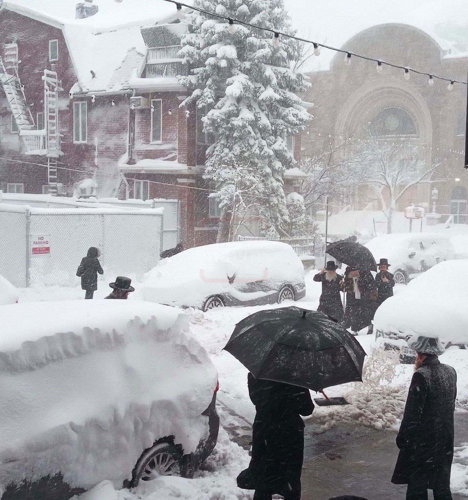 הזמר שהתחדש במרצדס יוקרתית | 'זופניק בכיכר' עם כל התמונות, הנייעס והחשיפות של השבוע